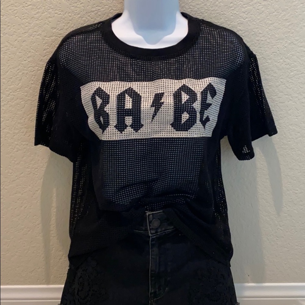 See-through short sleeved top